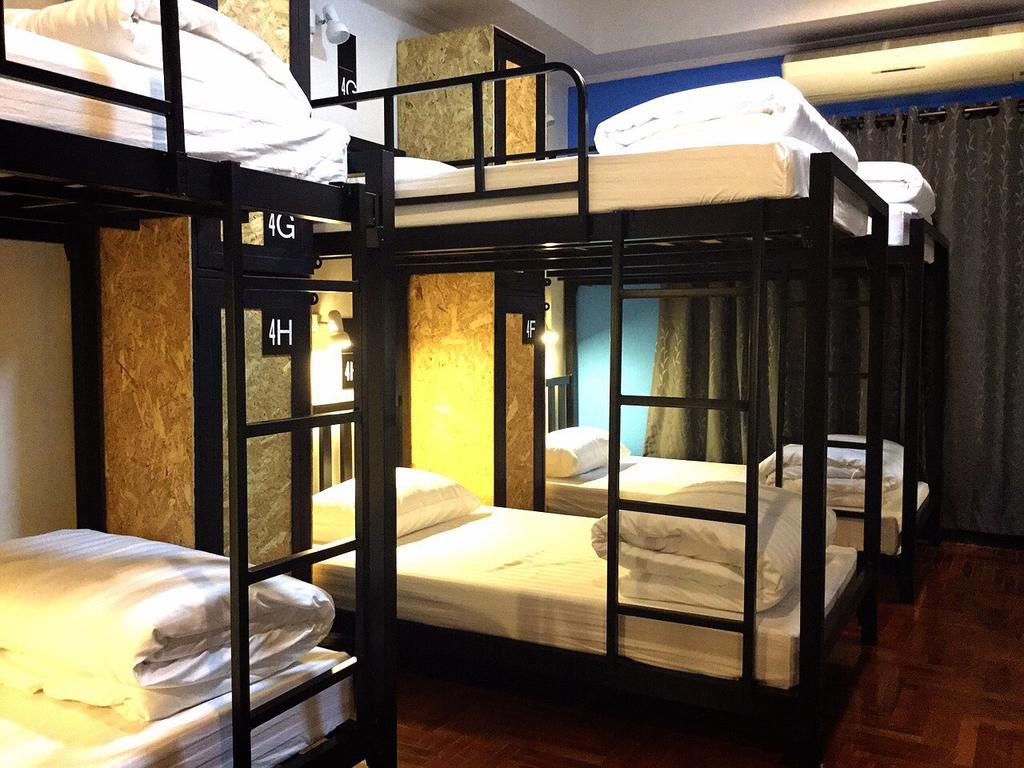 Eden Walking Street Hostel Чіангмай Номер фото