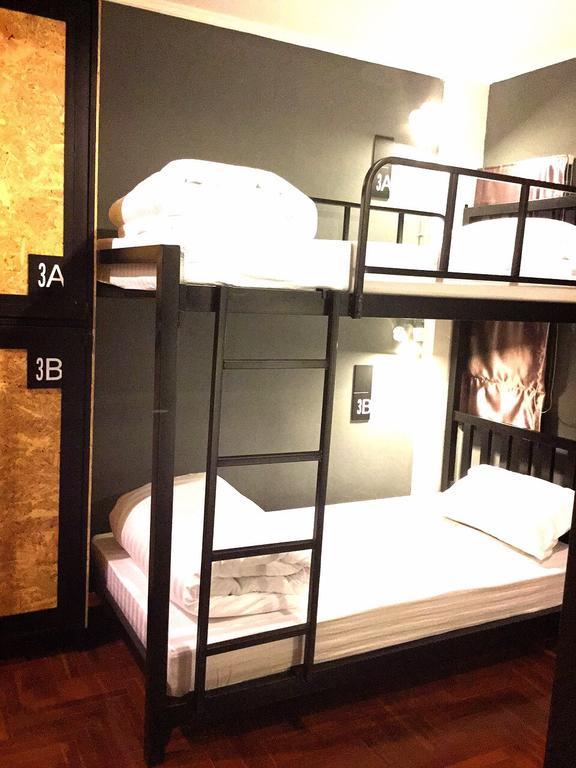 Eden Walking Street Hostel Чіангмай Номер фото