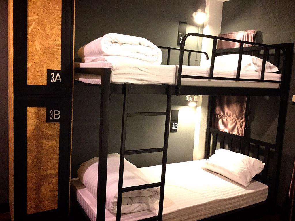 Eden Walking Street Hostel Чіангмай Номер фото