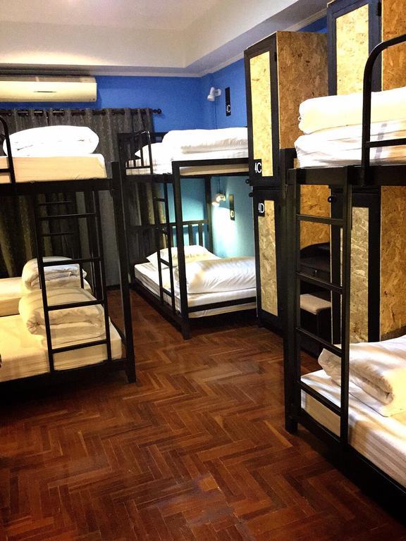 Eden Walking Street Hostel Чіангмай Номер фото